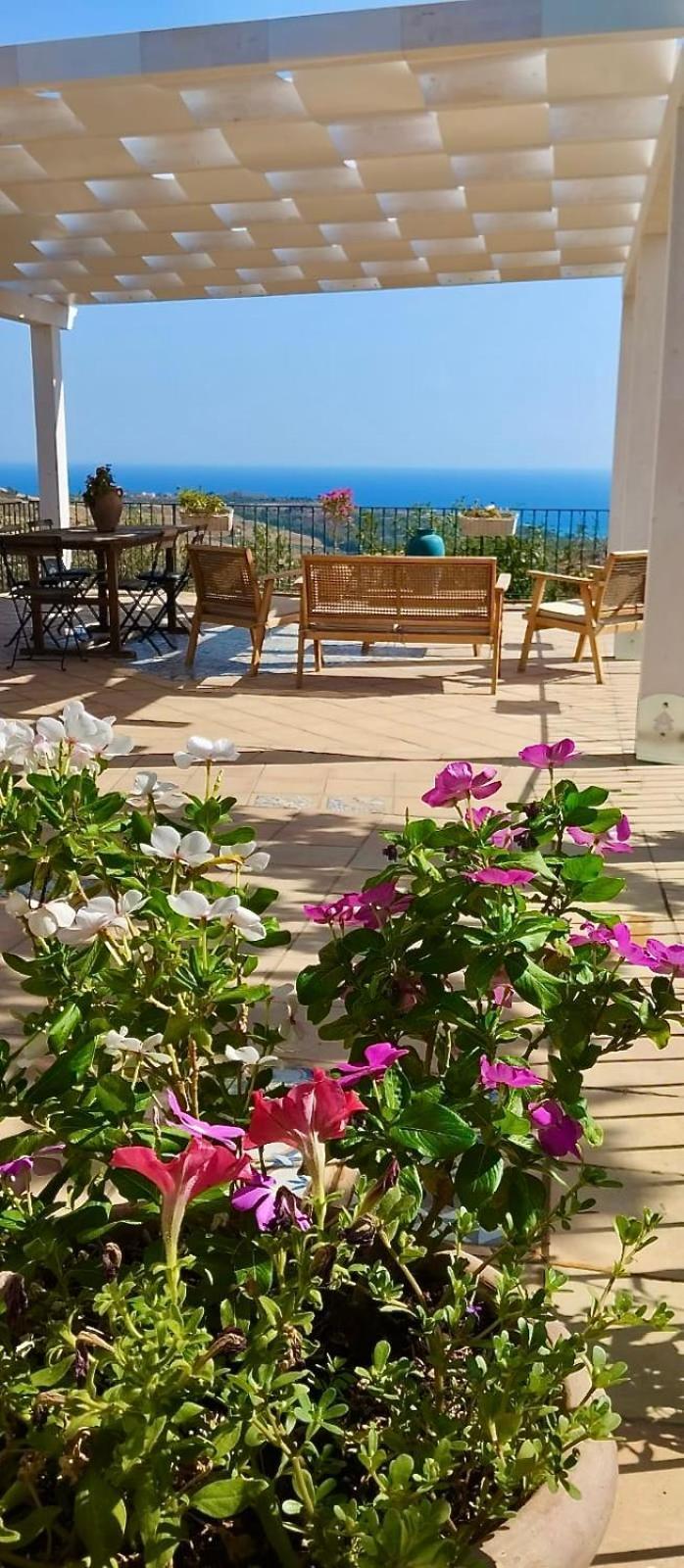 Villa Immersa In Oliveto Vista Mare Sciacca Luaran gambar