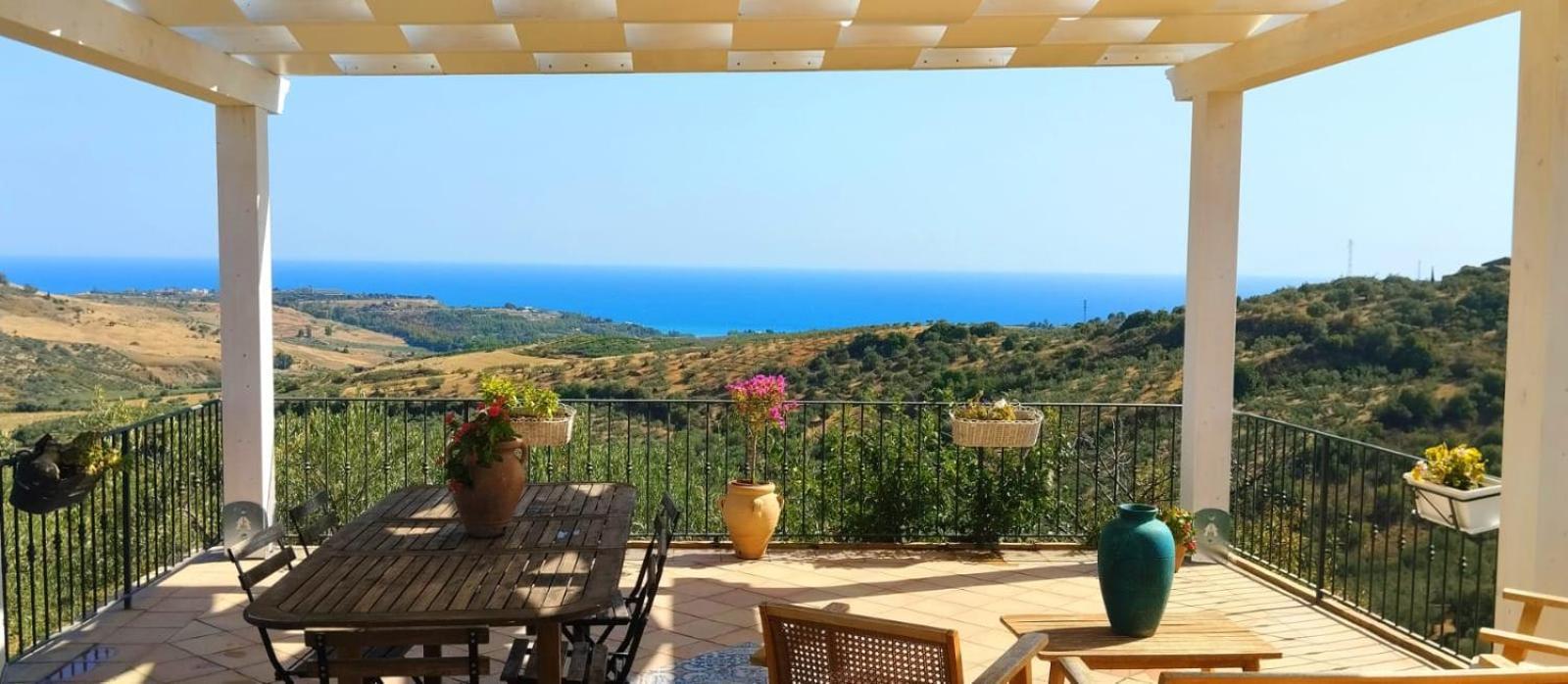 Villa Immersa In Oliveto Vista Mare Sciacca Luaran gambar