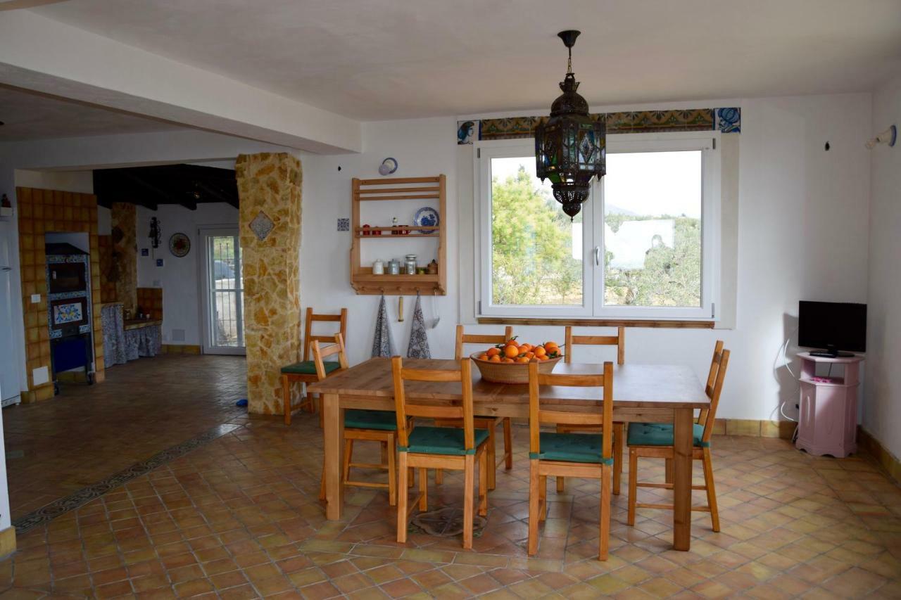 Villa Immersa In Oliveto Vista Mare Sciacca Luaran gambar