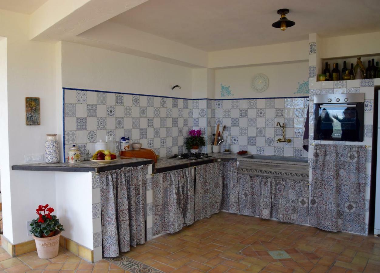 Villa Immersa In Oliveto Vista Mare Sciacca Luaran gambar